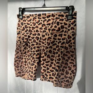Fabletics Mila High Waist 6 inch Pocket Short Leopard Print